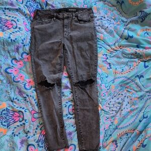 Aeropostale Women's Black Distressed High Waisted Skinny Jeans